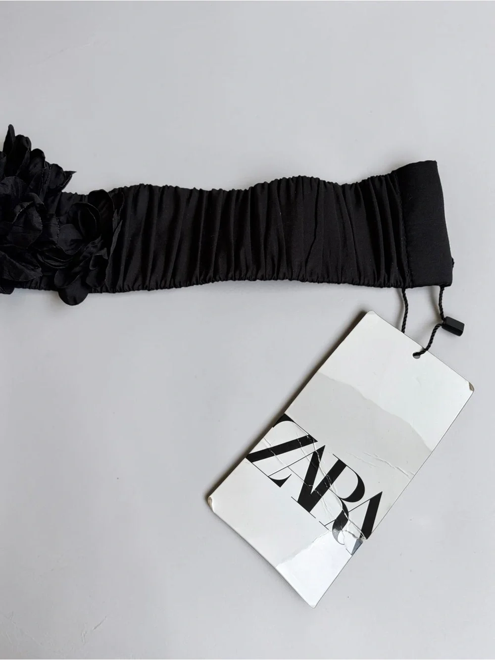NWT Zara Silky Floral Black Belt Size 30 Pleats Stretch Preppy Feminine Coquette